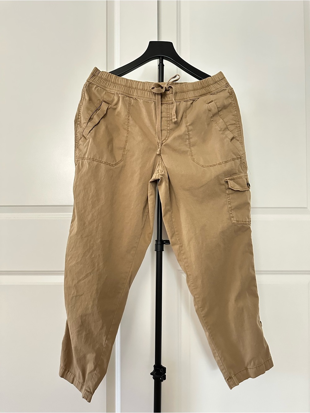 Women’s Sonoma Tan Cargo Pants Versatile and Stylish ~ Size 12